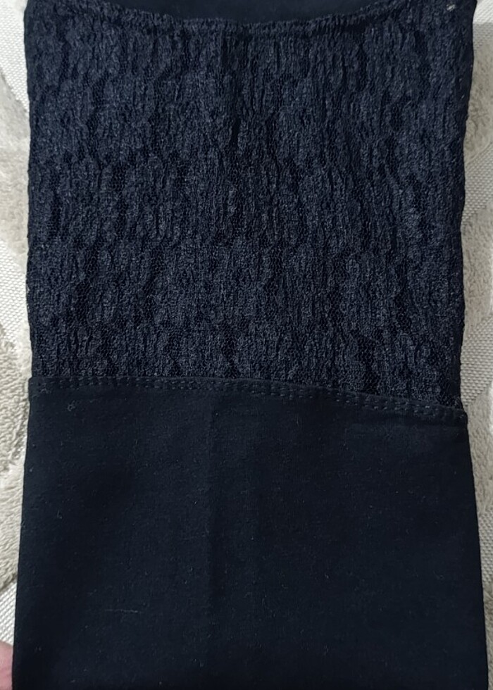 Kolsuz, boğazlı, üst tarafı dantel bluz - Görsel 3