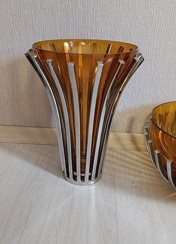 Zırhlı vazo, amber rengi - Görsel 2