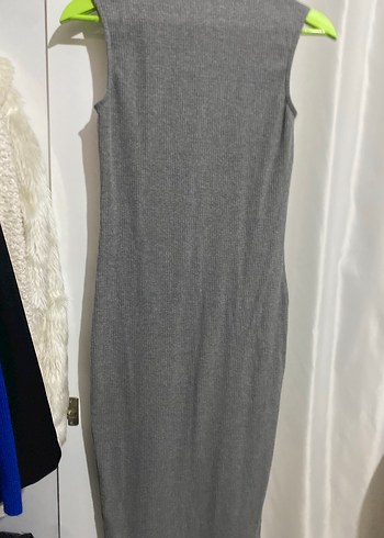 Gri Uzun Kollarsız Yüksek Yakalı Kadın Elbise - Görsel 3