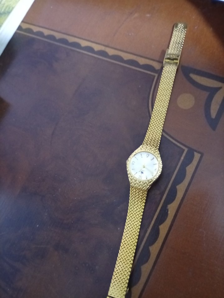 Klasik Parlak Altın Kadın Kol Saati - Görsel 2