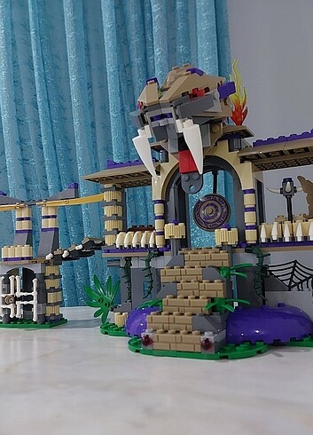 NINJAGO 70749 TAPINAK MÜCADELESİ 