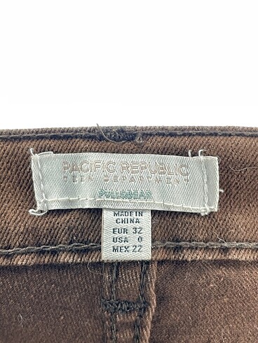 32 Beden kahverengi Renk Pull and Bear Jean / Kot %70 İndirimli.