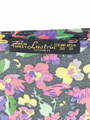 36 Beden çeşitli Renk Vintage Love Bluz %70 İndirimli.