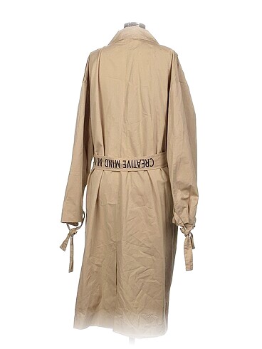 44 Beden LC Waikiki Trenchcoat %70 İndirimli.