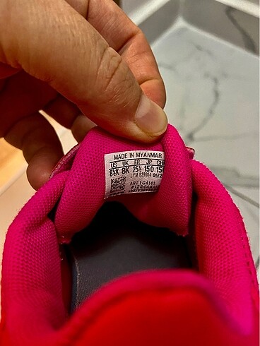 25 Beden pembe Renk Adidas spor ayakkabı