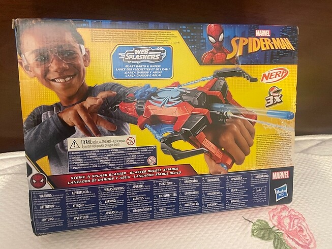 Nerf Spider Man Strike'n Splash