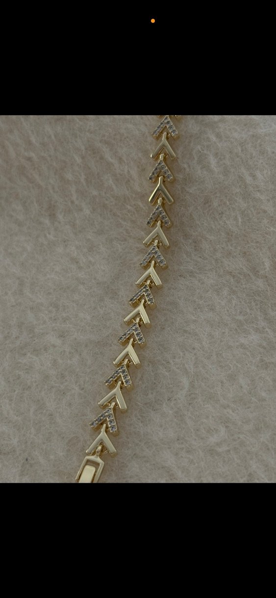 Altın Renk Zincir Detaylı Minimalist Bileklik - Görsel 2