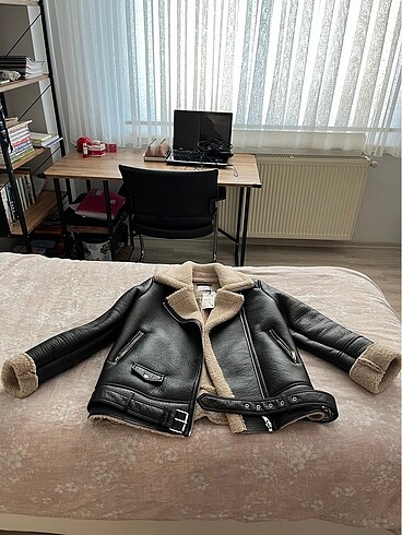 Stradivarius mont