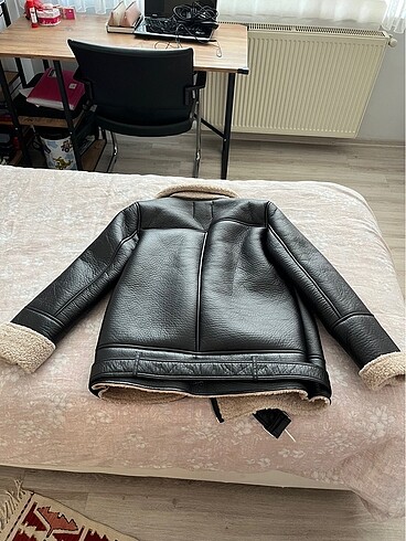 l Beden Stradivarius mont