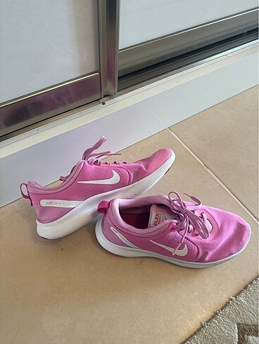 nike spor ayakkabı