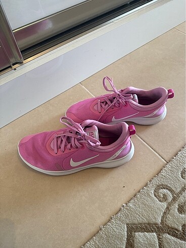 38 Beden nike spor ayakkabı