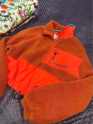 Bershka üst - Görsel 2