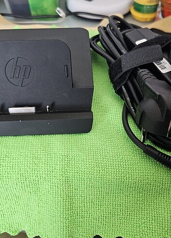 Hp HP ELITE PAD MASAÜSTÜ İŞLEMCİ(Dock Station)