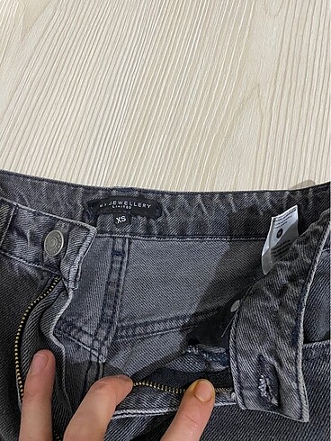xs Beden siyah Renk Zara model sıfır kot yüksek bel