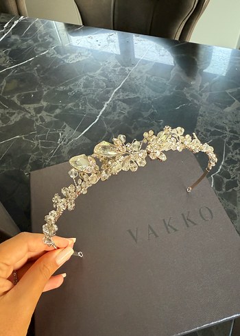 Vakko Gelin Taci