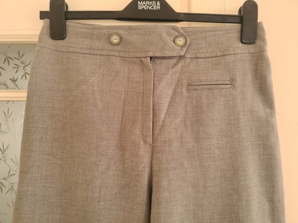 Düğmeli Bej Keten Kadın kısa  Kumaş Pantolon - Görsel 2