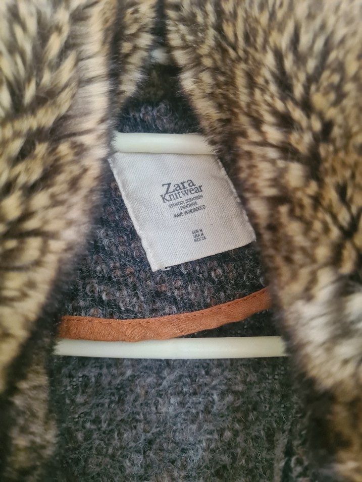 zara marka Kürk Yaka Desenli Kaban - Görsel 3