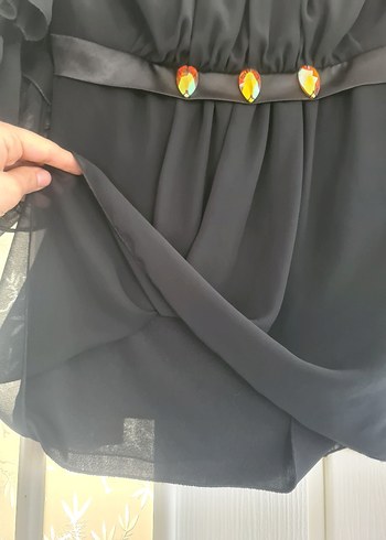 vintage model etiketli ve Düğmeli Siyah Straplez Midi Bluz - Görsel 3