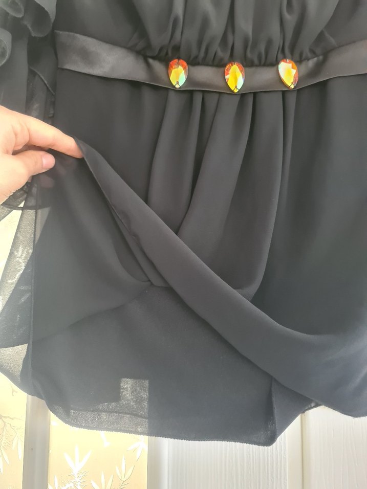 vintage model etiketli ve Düğmeli Siyah Straplez Midi Bluz - Görsel 3