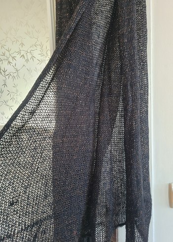 Siyah gold isiltilari olan vintage kadin Atkı - Görsel 3