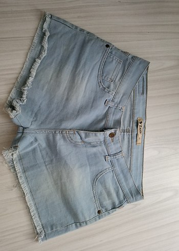 Düğmeli Mavi Mini Denim Şort