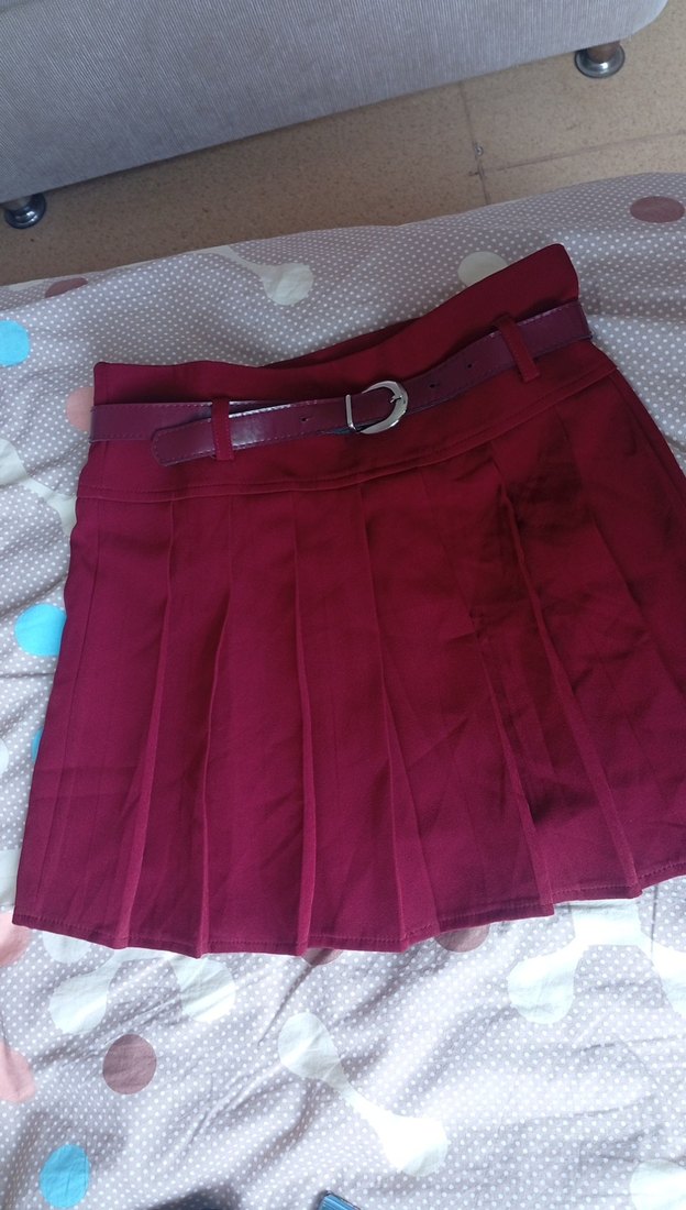 kemerli pileli günlük mini bordo etek - Görsel 4