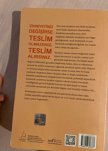 Cüret kitabı - Esra Ezmeci