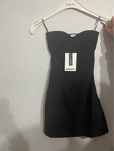 xs Beden siyah Renk BERSHKA straplez elbise hiç giyilmedi etiketli