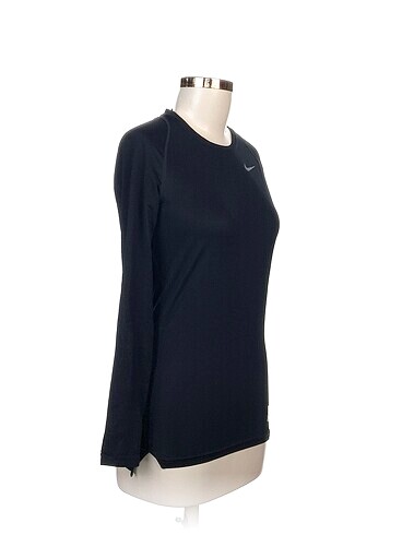 Nike Nike Sweatshirt %70 İndirimli.