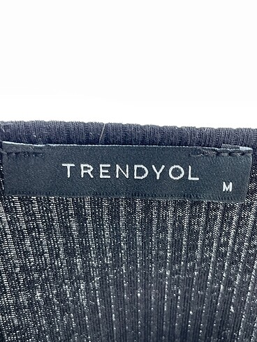 m Beden siyah Renk Trendyol & Milla Bluz %70 İndirimli.