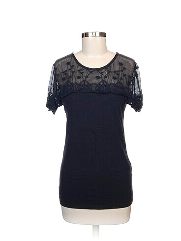 H&M Bluz %70 İndirimli.