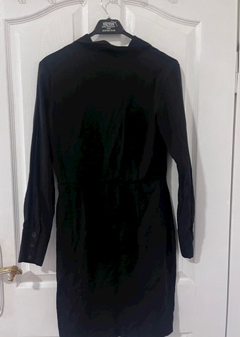 Trendyol v yaka siyah elbise - Görsel 4