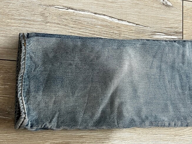 30 Beden mavi Renk Levi?s 501 pantolon