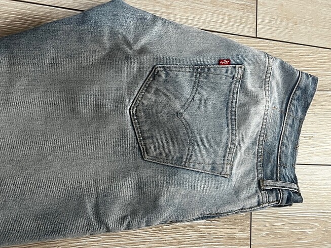 30 Beden Levi?s 501 pantolon