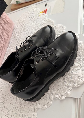 Klasik Siyah Rugan Kadın Ayakkabı - Görsel 2