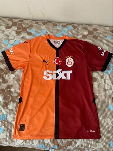 Galatasaray 2024/2025 İç Saha Forması