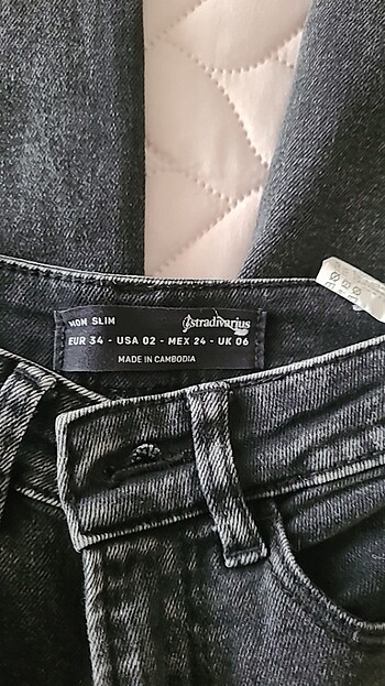 34 Beden Stradivarius Kadın kot pantolon