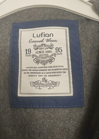 Erkek Siyah Düğmeli  kaşe kalın ağır mont en 59 cm boy 66 cm - Görsel 2
