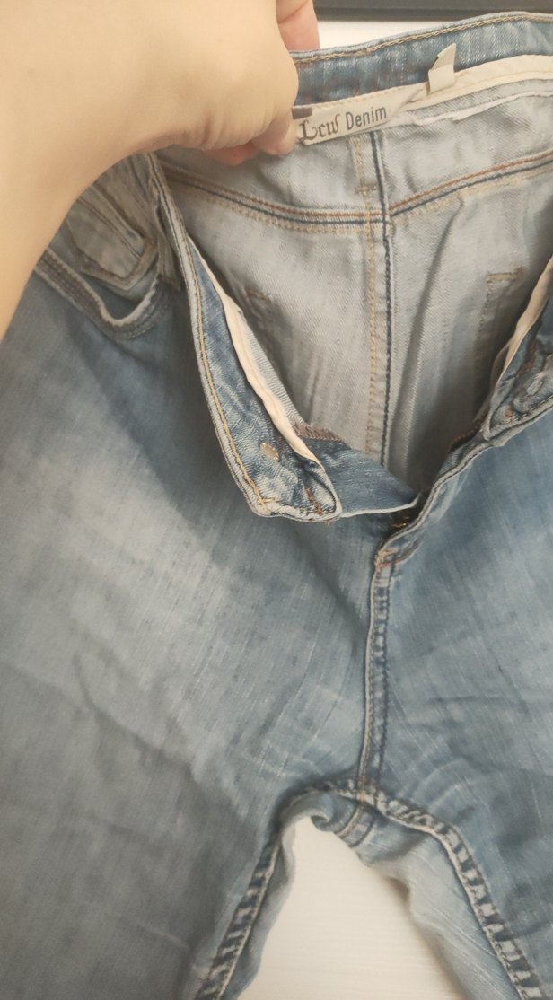 Geniş Kesim Mini Denim Şort - Görsel 2