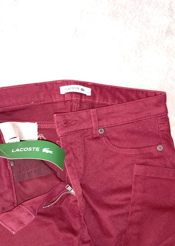 Lacoste etiketli Bordo Kadın Süet Dar Kesim Pantolon
