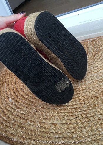 Kırmızı Hasır Ayakkabı - Görsel 4