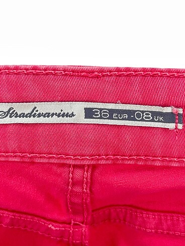 36 Beden pembe Renk Stradivarius Jean / Kot %70 İndirimli.