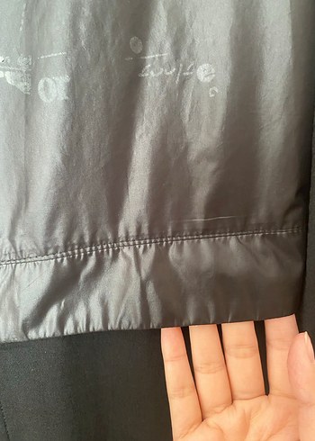 Siyah Uzun Fermuarlı Kabanı - Görsel 4