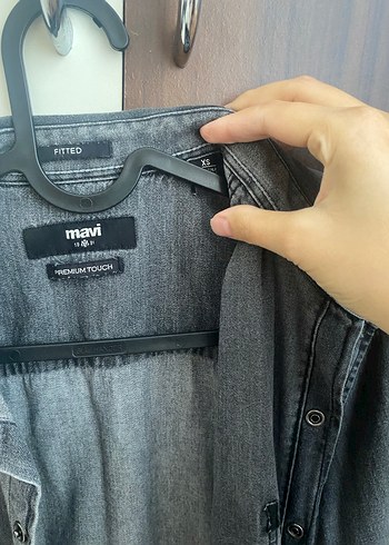 Gri Erkek Denim Gömlek Düğmeli - Görsel 3