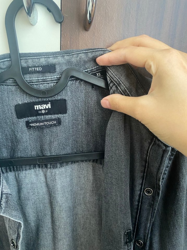 Gri Erkek Denim Gömlek Düğmeli - Görsel 3