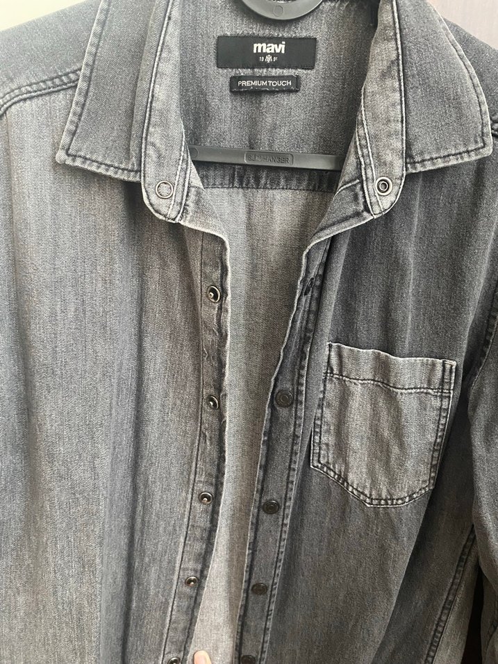 Gri Erkek Denim Gömlek Düğmeli - Görsel 4