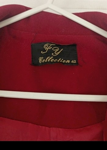 düğmeli bordo renk kaşe kaban kapşonlu - Görsel 2