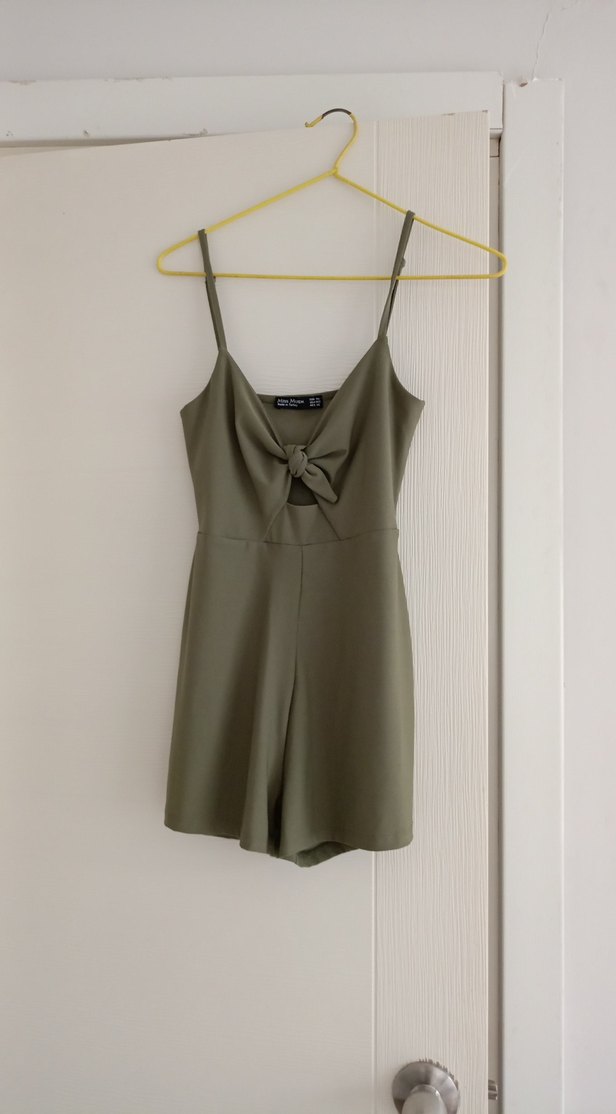 Kadın Mini Askılı Kemerli Tulum - Görsel 3