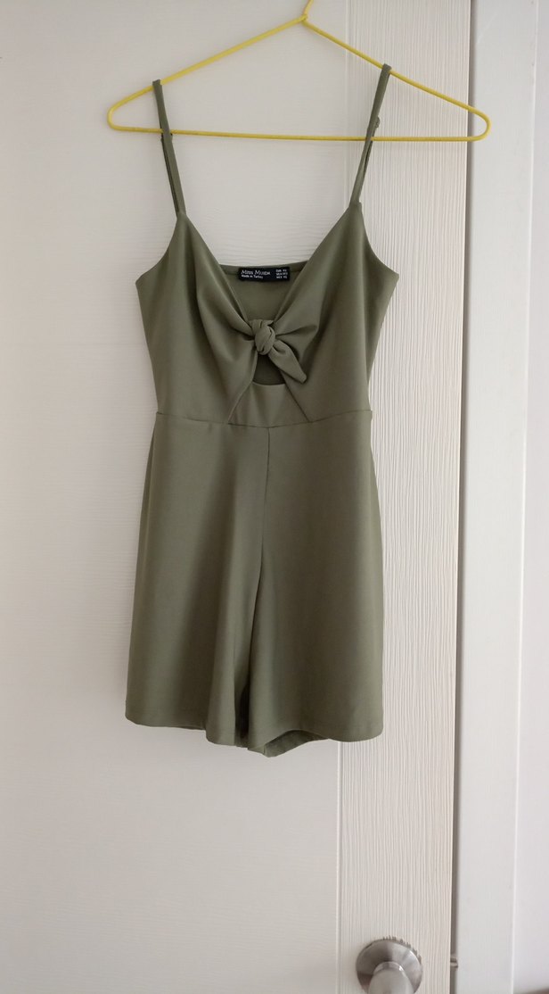 Kadın Mini Askılı Kemerli Tulum - Görsel 2