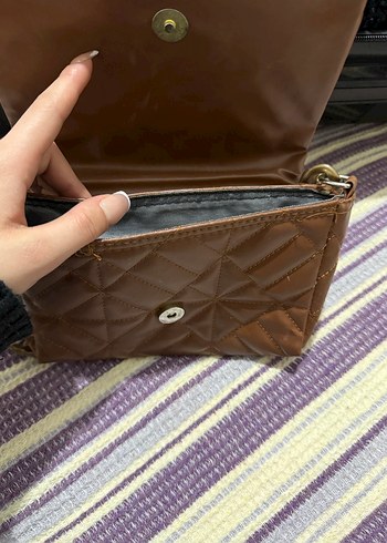 Zincir Detaylı Kahverengi Deri Kadın Çanta - Görsel 2